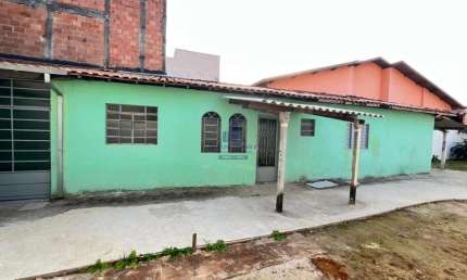 Casa para locação em Taubaté-SP, Parque Aeroporto: 2 quartos, 1 sala, 1 banheiro, 5 vagas, 50m². Venha conhecer!