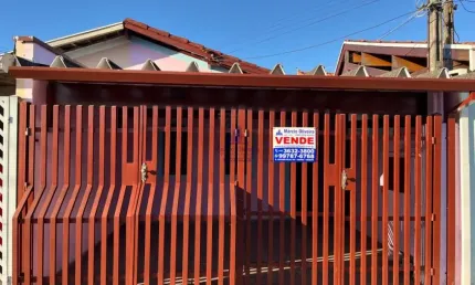 Imperdível oportunidade: Casa à venda em Taubaté-SP, Jardim Maria Augusta, 2 quartos, 1 suíte, 1 sala, 3 banheiros, 2 vagas, 90m².