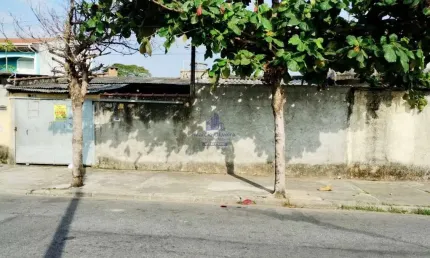 Imperdível: Casa à venda em Taubaté-SP, bairro Parque São Luís, 2 quartos, 1 sala, 1 banheiro, 1 vaga, 95m².