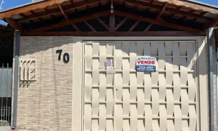 Imperdível oportunidade: Casa à venda em Taubaté-SP, Jardim Gurilândia! 2 quartos, 1 suíte, 1 sala, 1 banheiro, 145m².