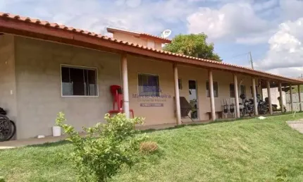 Chácara / sítio com 3 quartos à venda na Chácara Dallas, Taubaté  por R$ 350.000