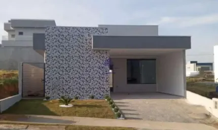 Casa Venda em Condominio com 3Q, 1Suite com Closet e com excelente localização.