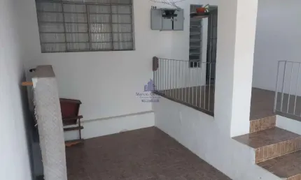 Espetacular casa à venda na vila iapi em taubaté-sp  3 quartos, 2 banheiros, 1 vaga de garagem  110m²