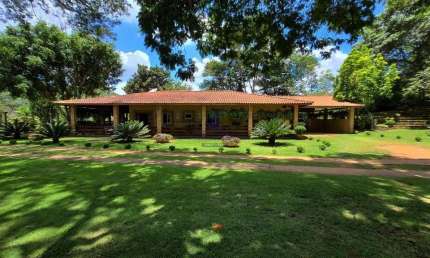 Imperdível: Sítio à venda em São Luís do Paraitinga-SP, Bairro do Turvo, com 4 quartos, 3 suítes e muito mais!