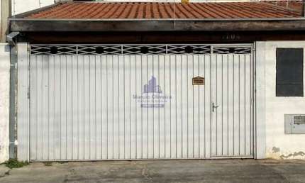 Imperdível casa à venda em Taubaté-SP, Portal da Mantiqueira: 3 quartos, 1 suíte, 1 sala, 2 banheiros, 2 vagas, 127m²!