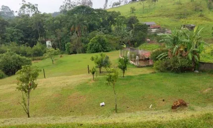 Chácara  Venda na Chácara Ingrid com 5.600,00M², Excelente área verde!