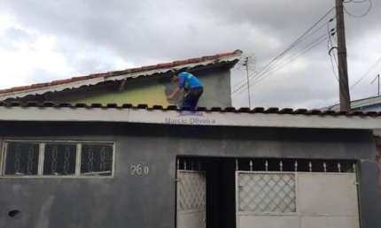 Casa com 2 quartos à venda na Vila São Geraldo, Taubaté 