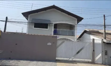 Imperdível oportunidade: Casa à venda em Taubaté-SP, Campos Elíseos, 4 quartos, 1 suíte, 2 banheiros, 3 vagas, 220m². Confira!
