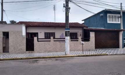 Casa com 2 quartos à venda em Itaguá, Ubatuba  por R$ 880.000