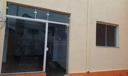 Excelente oportunidade: Ponto Comercial para Locação no Centro de Taubaté-SP, 3 salas, copa/cozinha, 1 banheiro, 1 vaga de garagem!