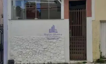 Ponto comercial 4.88 x 25.00 ,com forno a lenha , localização central.
