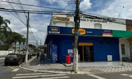 Ponto comercial à venda em Taubaté-SP, Jardim Maria Augusta: salão, banheiro, cozinha e mais dois apartamentos, área construída 533,18 m² de área.