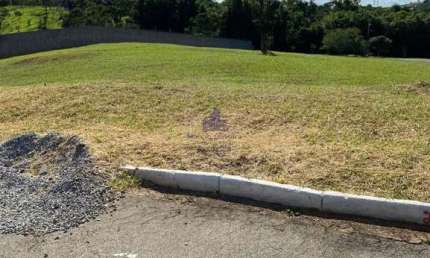 Terreno em condomínio à venda em Taubaté-SP, bairro Chácara São Félix, 1.945,00 m² de área.