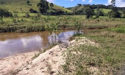 Chácara / sítio com 2 quartos à venda na Paraitinga de Cima, Cunha , 8000 m2 por R$ 440.000