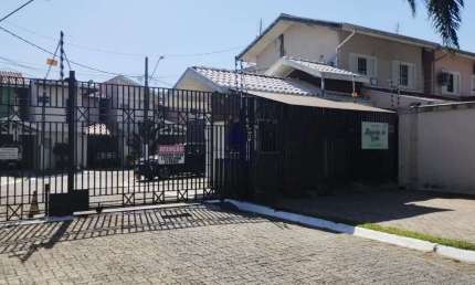 Imóvel à venda em condomínio em Taubaté-SP, 3 quartos, 1 suíte, 1 sala, 2 banheiros, 1 vaga, 120m², no bairro Barranco.