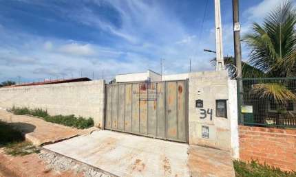 Chácara de luxo à venda em Taubaté-SP, no Loteamento Chácaras Ingrid: 3 quartos, 1 suíte, 1 sala, 2 banheiros, 6 vagas, 220m²!