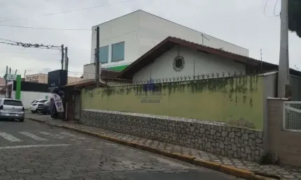Imóvel deslumbrante no coração de tremembé-sp: casa com 4 quartos, 1 suite, 1 sala, 3 banheiros, 8 vagas de garagem, 262,10 m² de área. venha conferir!