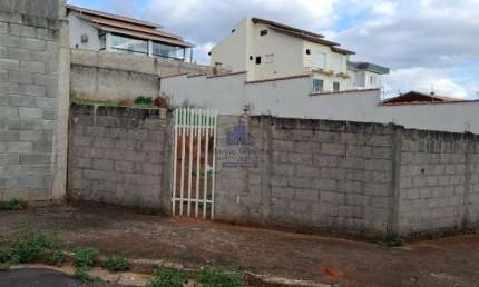 Terreno à venda em Taubaté-SP, Campos Elíseos: 314,50 m² de área!