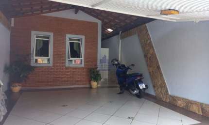 Casa à venda em Taubaté-SP, 2 quartos, 1 sala, 1 banheiro, 2 vagas Residencial Novo Horizonte - 110,00 m² de área.