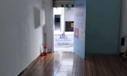Excelente oportunidade de ponto comercial para locação no Centro de Taubaté-SP: 1 sala, 1 banheiro, 50,00 m² de área!