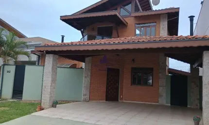 Casa em Condomínio à Venda em Taubaté-SP - 2 Quartos, 2 Suítes, 1 Sala, 2 Banheiros, 2 Vagas, 192m² - Jardim Oasis