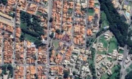 PRÉDIO COMERCIAL EM TAUBATÉ, IDEAL PARA DEPÓSITOS, SERRALHERIAS, RESTAURANTES, JARDINAGEM E AFINS