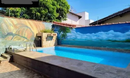 Casa à venda em Tremembé-SP: 5 quartos, 1 suíte, 2 salas, 3 banheiros, 4 vagas de garagem, 200m² no Loteamento Parque das Fontes.
