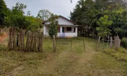 Chácara / sítio com 3 quartos à venda na Zona Rural, Natividade da Serra  por R$ 1.300.000