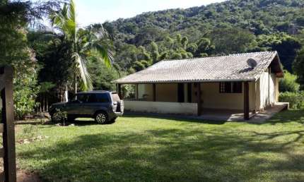 Imperdível sitio à venda em Redenção da Serra-SP, 2 quartos, 1 sala, 2 banheiros, 4 vagas de garagem, 72.600m²!