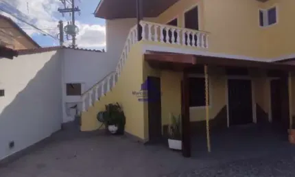 Casa com 4 quartos à venda na Vila São José, Taubaté 
