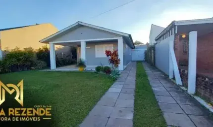 Casa 03 dormitórios  ao lado da avenida garibaldi no centro de imbé!