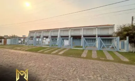 Duplex  em imbé próximo da barra à 2 quadars do mar!