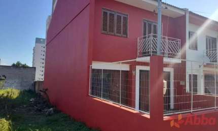 CASA DUPLEX 3 DORMITÓRIOS COM SUITE NO PARQUE PINHEIRO MACHADO - CA1479