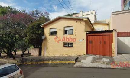 SOBRADO COM 4 DORMITÓRIOS E 2 VAGAS DE GARAGEM, REGIÃO CENTRAL! - SO1199