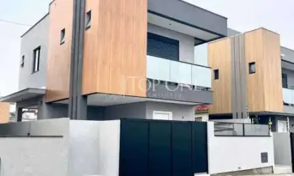 Casa com 3 quartos à venda no Ingleses do Rio Vermelho, Florianópolis , 123 m2 por R$ 649.000