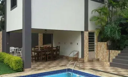 Belíssima casa de 456 m²  com 4 dorm e 2 suítes à venda em Atibaia - Com pavimentos e laser constru
