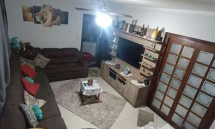 Excelente Sobrado à venda, com 119 metros, 3 dormitórios, 1 suite, 3 vagas - Jardim Vila Galvão, Gu