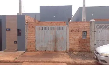 Casa à venda 2 Quartos, 1 Vaga, 10M², CENTRO, PONTAL - SP