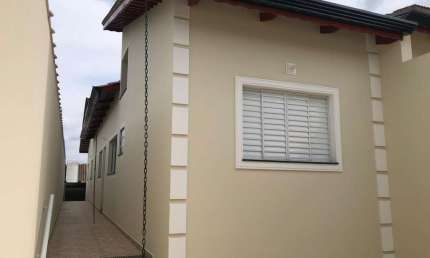 Casa à venda, Jordanópolis, Arujá, SP= 89 metros de área construída  com 3 dorms sendo 01 suite