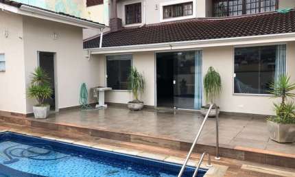Casa com 4 quartos à venda na Rua Santo Antônio, 250, Vila Galvão, Guarulhos, 430 m2 por R$ 1.950.000