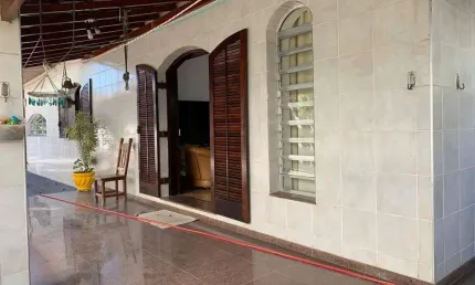 ExcelenteCasa à venda, com 800 metros de terreno, 361 metros de construção, 10 vagas  Jardim do Pap
