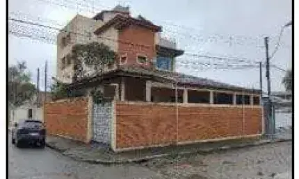 Casa à venda na Rua Sebastião Mariano Nepomuceno, Centro, Caraguatatuba