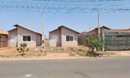 Casa à venda 2 Quartos, 10M², CONJUNTO HABITACIONAL MAO DIVINA, ARACATUBA - SP