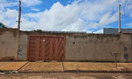 Casa à venda 3 Quartos, 2 Vagas, 10M², RIO VERDE, GUARA - SP