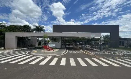 Casa à venda 3 quartos, 10m², jardim nazareth, marilia - sp