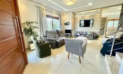 Casa com 4 quartos à venda na Rua País de Gales, 740, Moinhos De Vento, Canoas por R$ 1.399.999