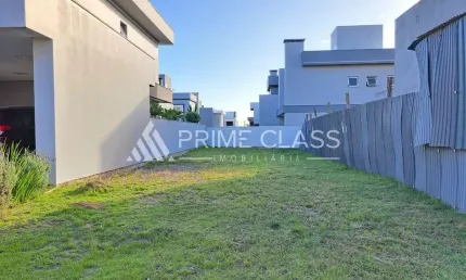 Terreno à venda na Rua dos Pinheiros, 141, Igara, Canoas por R$ 690.000