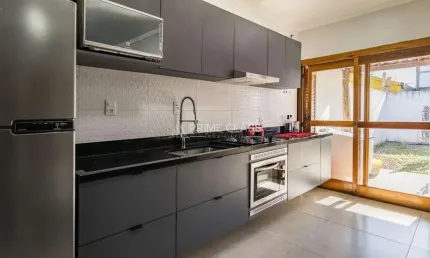 Casa com 2 quartos à venda na rua hélio fraga de moraes sarmento, 104, são josé, canoas por r$ 449.900
