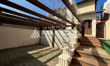 Casa com 3 quartos à venda na Primeiro de Março, 96, Nossa Senhora das Graças, Canoas por R$ 750.000