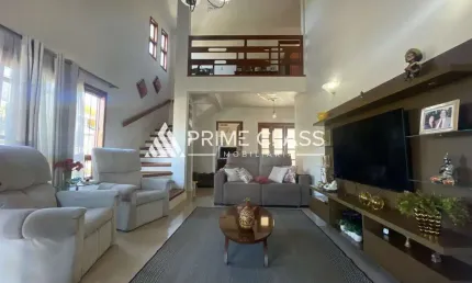 Casa com 3 quartos à venda na Rua Turquia, 18, Moinhos De Vento, Canoas por R$ 1.180.000